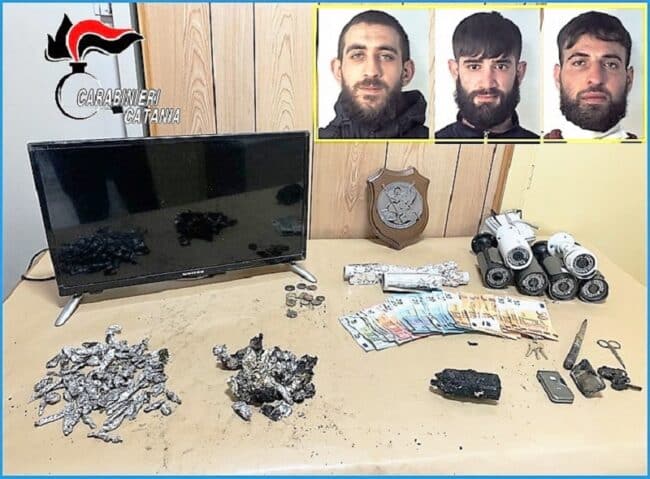Catania, fortino della droga in un casolare di via Palermo: irruzione dei carabinieri. Tre arresti