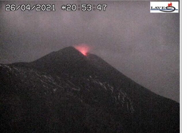 Etna, debole ripresa dell’attività stromboliana: trend sismico in incremento. Il bollettino Ingv