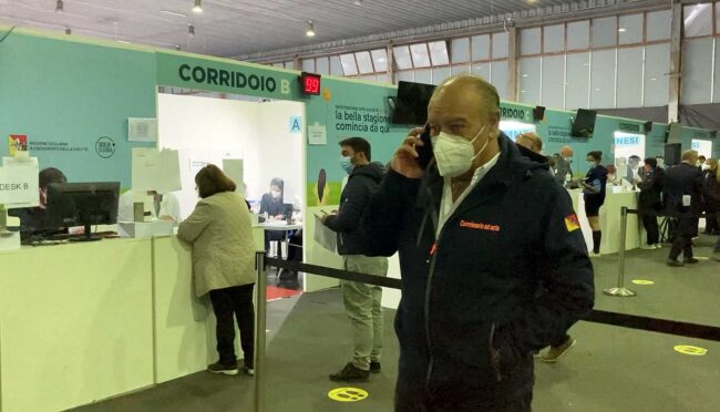 Coronavirus Palermo, vaccinazioni straordinarie con AstraZeneca. Renato Costa: “Avere fiducia e fare di più”