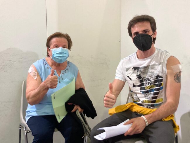 “Proteggi te e i nonni”, storie di vaccino: Daniele e Maria nonna e nipote per un giorno