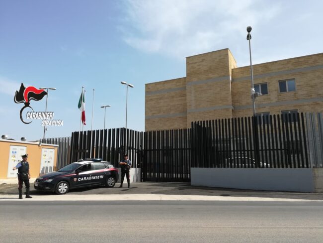 Controllo del territorio: al centro del mirino esercizi commerciali, 416 persone e 258 veicoli