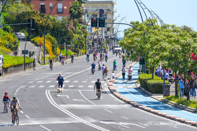 Lungomare di Catania, buona la prima domenica senza auto. Pedonalizzata anche accesso al Caito