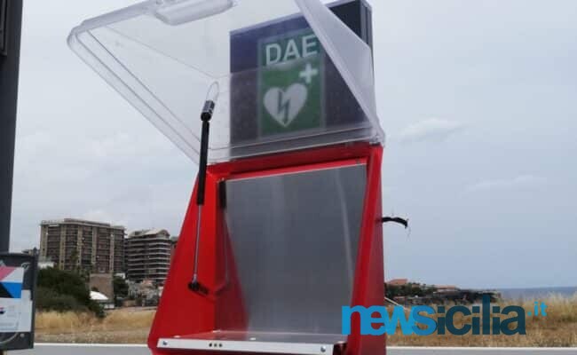 Catania, rubato defibrillatore al lungomare? L’assessore Parisi chiarisce: “Deve essere ancora installato”