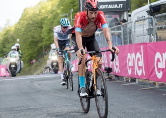 Giro di Sicilia 2022, il ragusano Damiano Caruso batte i favoriti Nibali e Pozzovivo nella seconda tappa