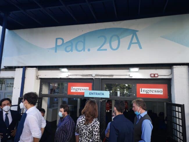 Palermo, inaugurato il padiglione 20A alla Fiera del Mediterraneo: vaccinazioni h24 – Le FOTO
