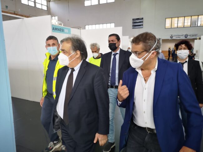 Covid Palermo, attivo un nuovo hub vaccinale: dosi disponibili al palazzetto dello sport di Bagheria