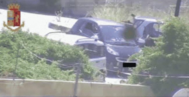 Operazione “Market Place”, gli scontri armati e la “centrale dello spaccio”: decine di arresti in corso – VIDEO