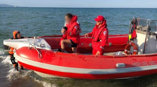 Paura alla Playa di Catania, 17enne fa perdere le proprie tracce: recuperato dai vigili del fuoco – FOTO