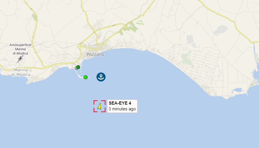 Sea Eye 4, arrivati a Pozzallo i migranti salvati nel mar Mediterraneo: sbarco previsto in mattinata