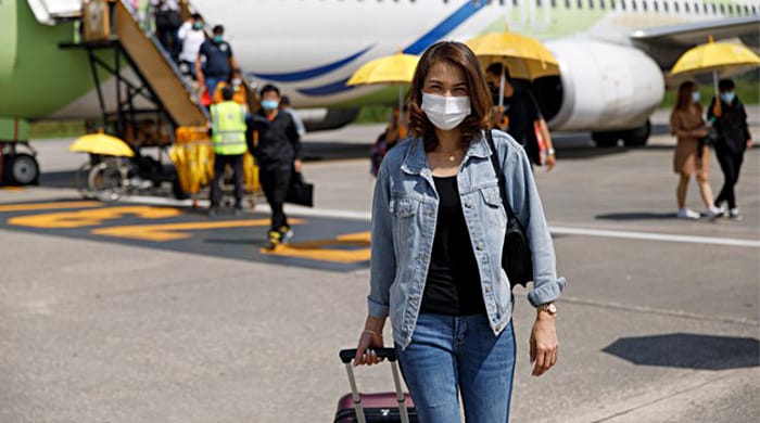 Covid Italia, viaggi: da oggi stop quarantena da paesi dell’Unione Europea: l’ordinanza di Speranza