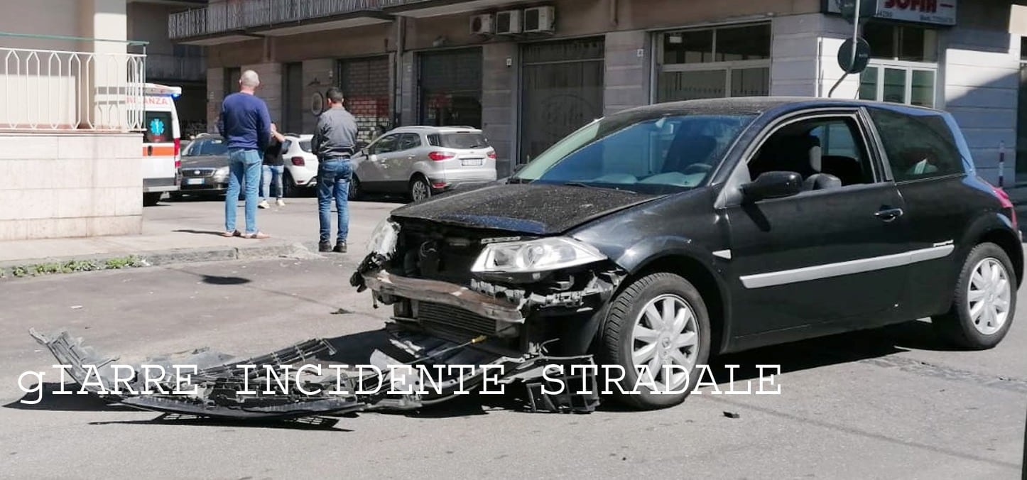 Incidente nel Catanese, coinvolte tre auto: ferito un bambino