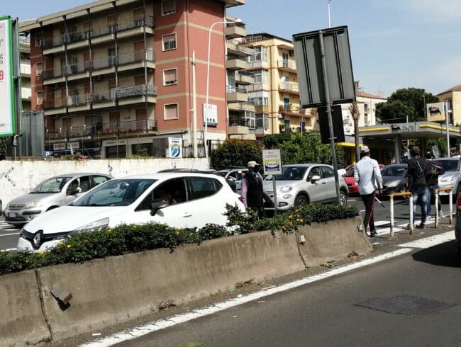 Aggressione a lavavetri in via Vincenzo Giuffrida, il comitato Romolo Murri: “Scoprire radice del problema”