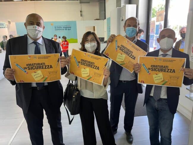 Campagna vaccinale, maturandi in Sicilia rispondono alla grande: “Oltre mille somministrazioni in due giorni”