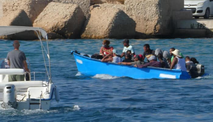 Emergenza migranti in Sicilia, Musumeci tuona: “Con buone volontà non si risolve dramma umano”