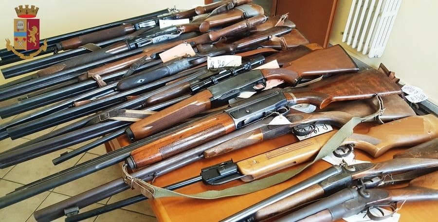 Caltanissetta, 40 persone denunciate perché inaffidabili all’uso di armi: avviata la rottamazione