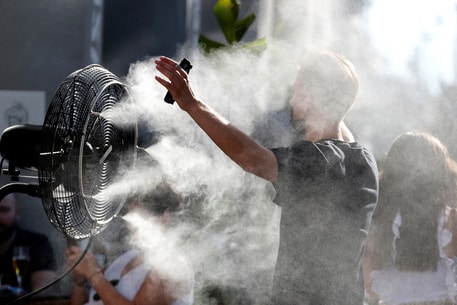 Record di caldo estremo, registrati 49,5 gradi: decine di morti improvvise, terribile ondata di calore colpisce un villaggio di Vancouver