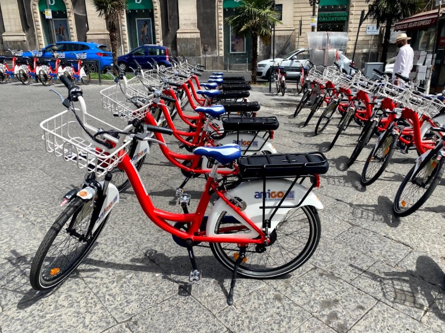 Catania, parte oggi il bike sharing AmiGo: come funziona il servizio che rivoluziona la mobilità etnea