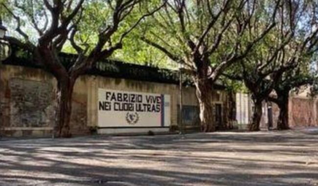 Catania, sarà rimosso il murale di Fabrizio Lo Presti in piazza Dante: prevista l’installazione di una targa