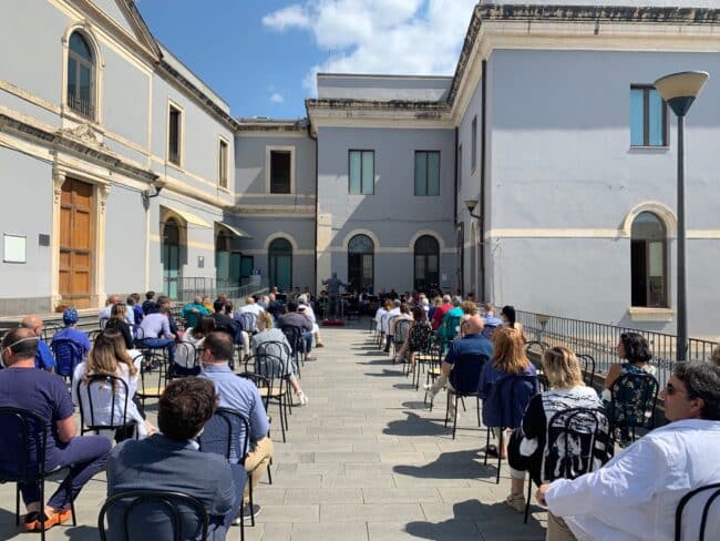 Catania, concerti del teatro Massimo Bellini per ringraziare operatori sanitari: 2 esecuzioni al Garibaldi – FOTO