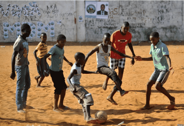 La tratta moderna degli “atleti”: raggirati, illusi e disillusi, così vengono portati in Italia centinaia di ragazzi dall’Africa