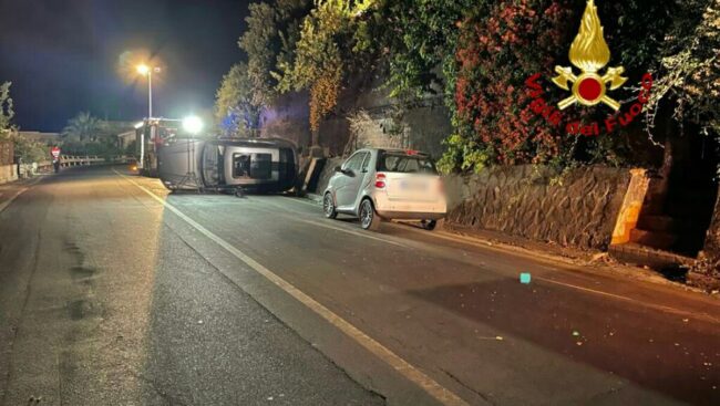 Incidente notturno nel Catanese, spaventoso impatto sulla Statale 114: 6 feriti in ospedale
