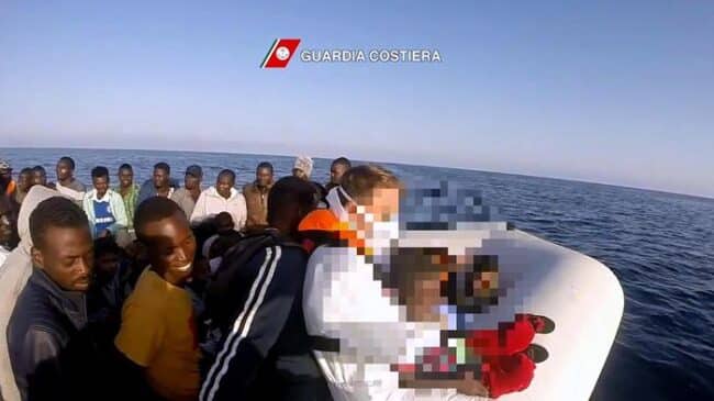 Migranti sbarcati ad Augusta dalla Geo Barents, preso presunto scafista: è un cittadino tunisino di 42 anni