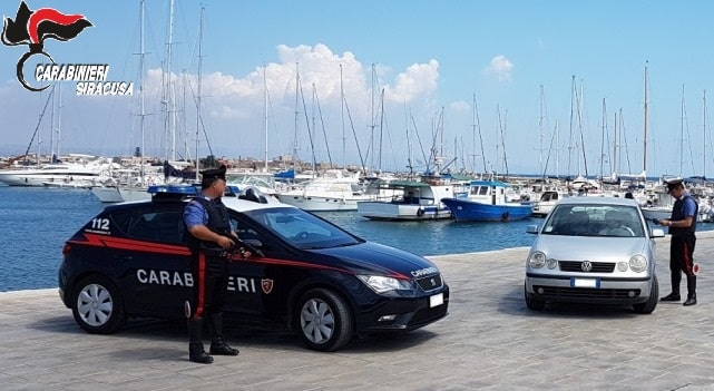 Ladro “seriale” prende di mira turisti per svaligiare appartamenti: denunciato autore di almeno 2 furti