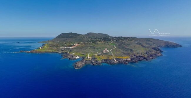 Ustica, il Covid sbarca nell’isola. Sindaco Militello: “I sintomi dei miei concittadini positivi al virus sono lievi”