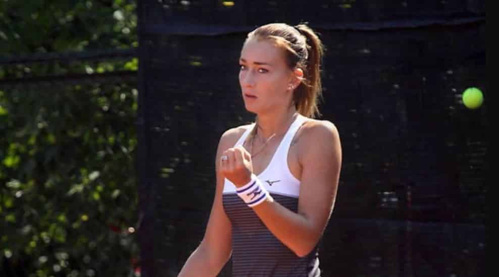 Scandalo al Roland-Garros, arrestata la tennista russa Yana Sizikova: è accusata di aver alterato dei match