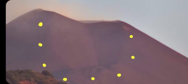Etna, nella notte ancora una eruzione: cessata poco dopo la fontana di lava