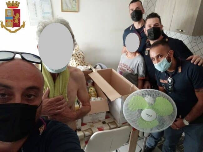 “Ho finito i soldi della pensione”, la Polizia di Stato in aiuto dei più deboli: soccorsi due anziani