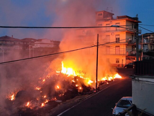 Emergenza incendi a Catania, come rimediare? Comitato Romolo Murri: “Manca volontà politica”
