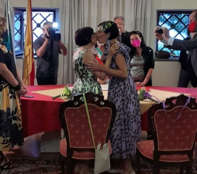 “Compagne per sempre”, Santina Arena e Chiara Platania unite in matrimonio ad Acireale