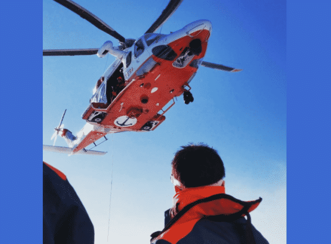 Dolori all’addome e la richiesta d’aiuto, marittimo soccorso dalla guardia costiera: scatta corsa in ospedale