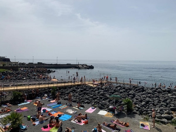 Catania, accesso gratuito al mare con l’apertura della spiaggia libera numero 1: si pensa anche ai disabili