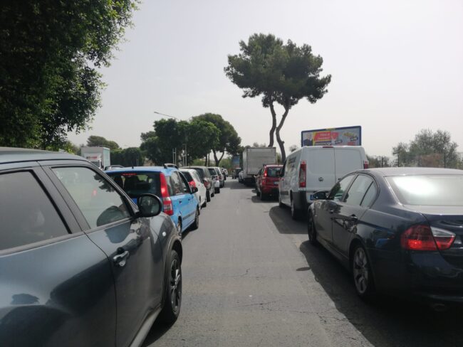 A Catania circonvallazione bloccata nelle ore di punta, Buceti: “Presidiamo la zona con pattuglie per evitare incidenti e ritardi”