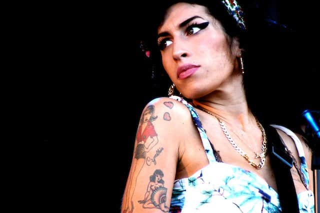 Amy Winehouse, 10 anni fa l’addio alla giovane regina della musica Soul