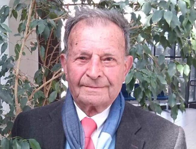 Laura magistrale a 89 anni, il grande traguardo di Angelo Censoplano: “Esempio di impegno e passione per lo studio”