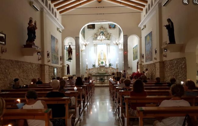 Furto sacrilego in chiesa, portate via pisside e teca con l’ostia: paura riti satanici, trovati i responsabili
