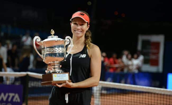Tennis, la statunitense Danielle Collins conquista i Palermo Ladies Open: “Ho vinto grazie ai medici”