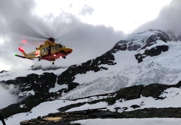 Tragedia in montagna, alpiniste morte assiderate a quota 4mila metri: inutili i soccorsi