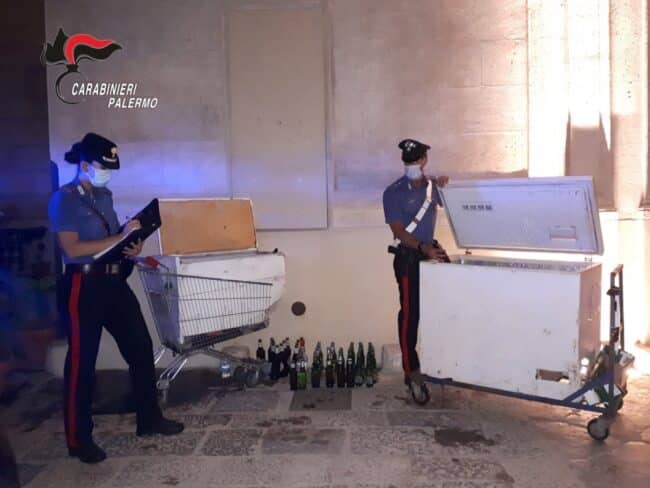 Vendevano bevande abusive nel quartiere, sanzioni per due giovani col Reddito di Cittadinanza