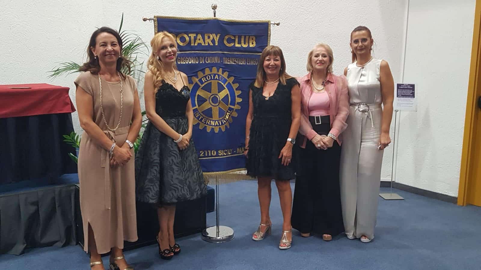Rotary Club San Gregorio di Catania-Tremestieri Etneo, svolto il passaggio della campana: Cinzia Torrisi confermata presidente