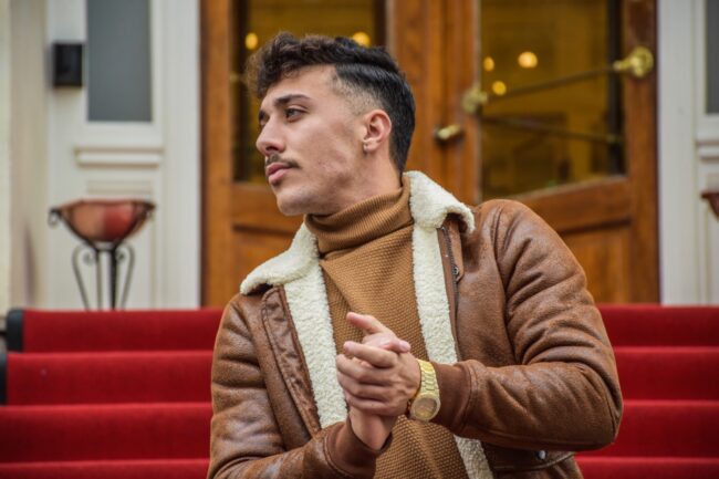 Youtuber aggredito in via Basile, no ai soldi per il parcheggio ad abusivo: “Ho tenuto duro”