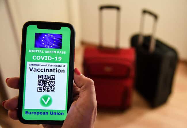 Green Pass e nuove fasce di rischio, manca l’intesa tra Governo e Regioni: si attende il Cdm per il Decreto