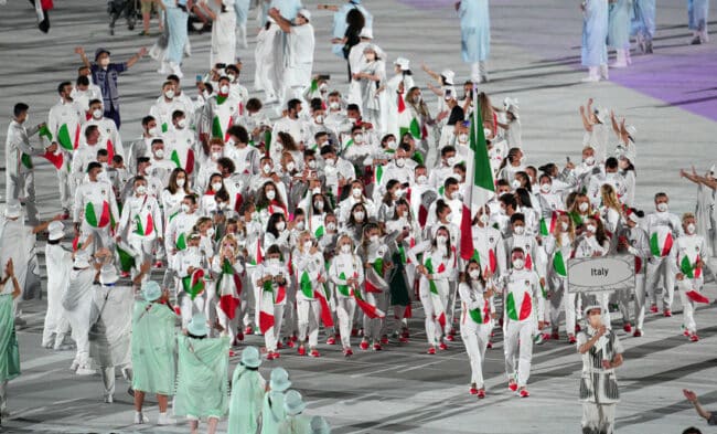 Olimpiadi 2021 e Coronavirus, 6 atleti italiani in isolamento: contatto con un positivo durante il viaggio