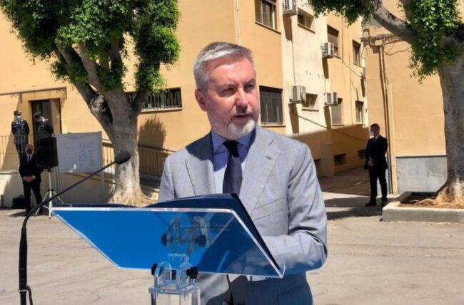 Capaci, visita istituzionale del ministro Guerini: “Lotta alla mafia impegno prioritario dello Stato”