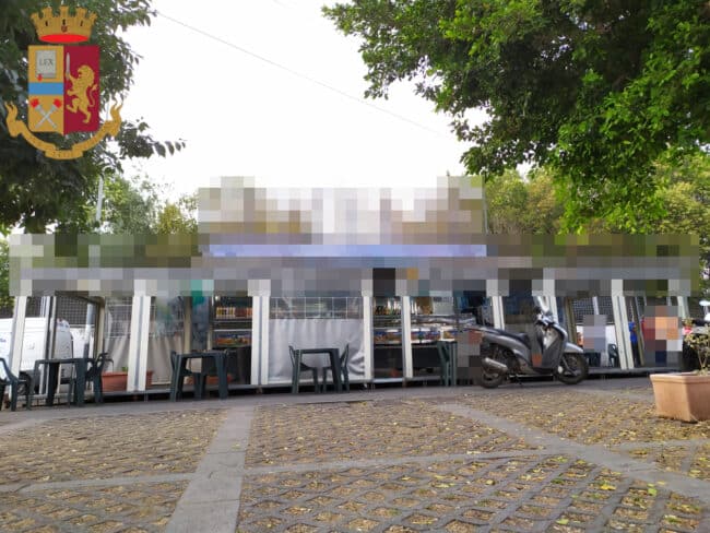 San Giovanni Galermo, sequestrato un camion dei panini con tanto di sedie e tavolini