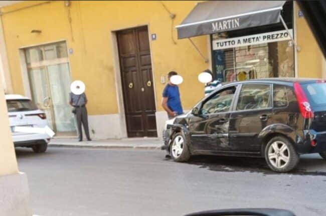 Pachino, scontro tra due auto: tanta paura ma nessun ferito