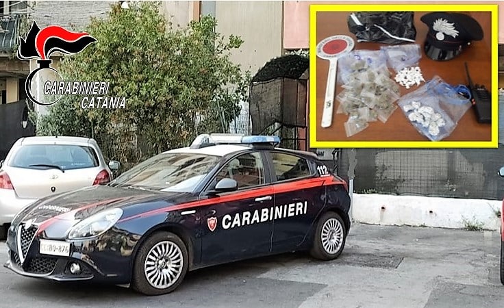 Catania, spaccio e detenzione illecita di droga: arrestato 54enne